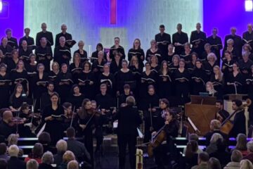 Auftritt des ensemble elmshorn mit dem jungen Philarmonischen Orchester Niedersachsens in der Kirche Mariä Himmelfahrt